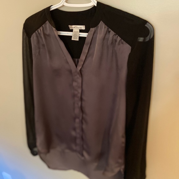 Kenneth Cole Blouse with Sheer Sleeves - Picture 3 of 6